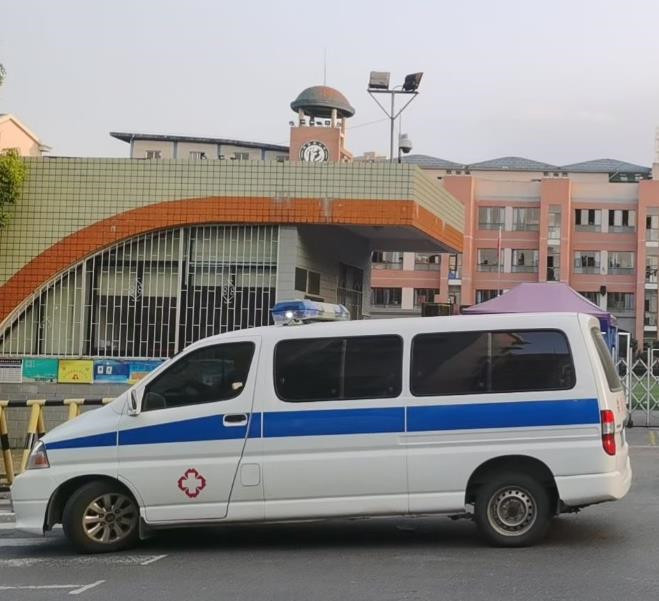 长丰救护车出租护送骨折病人一公里多少钱